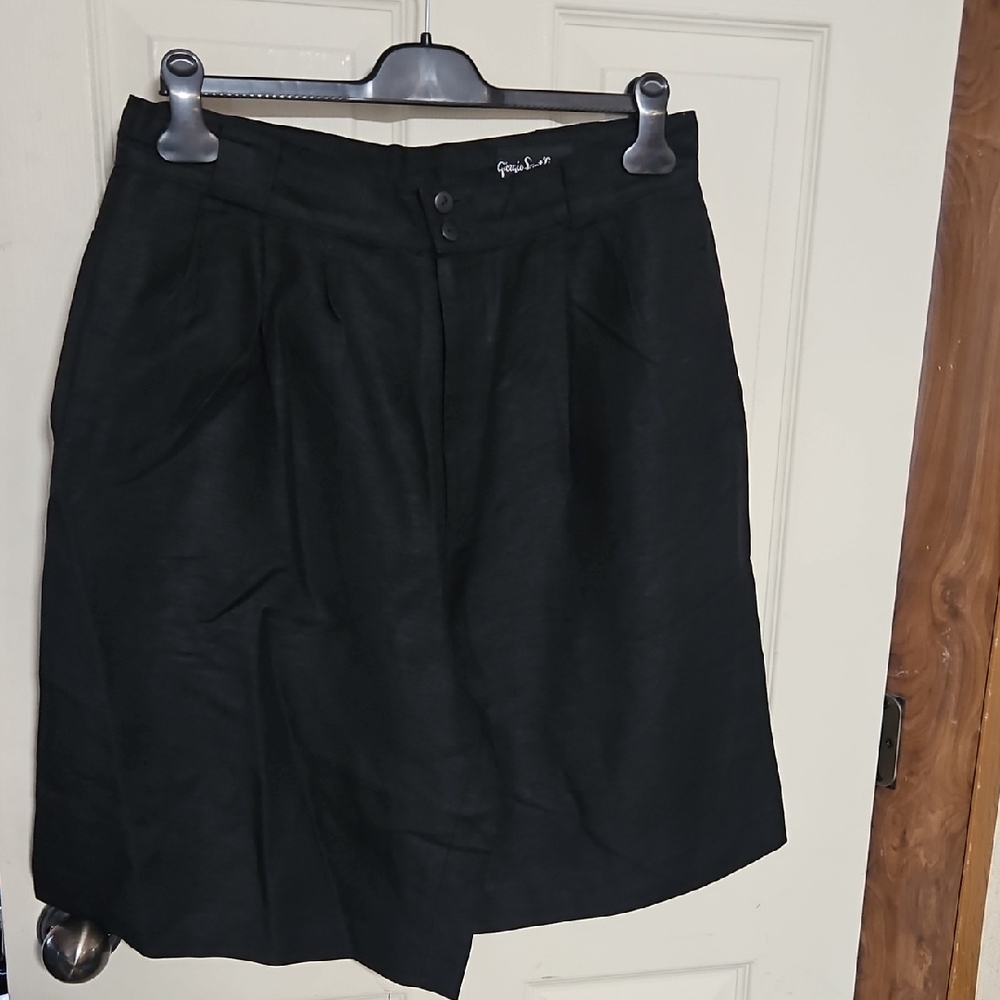 Giorgio Sant'Angelo VINTAGE LINEN BLEND SHORTS: BLACK: GOOD CONDITION *READ*: 16